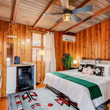 The Furry Lodge Double Ste 2&3 Waynesville Εξωτερικό φωτογραφία