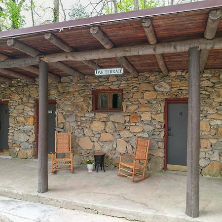 The Furry Lodge Double Ste 2&3 Waynesville Εξωτερικό φωτογραφία