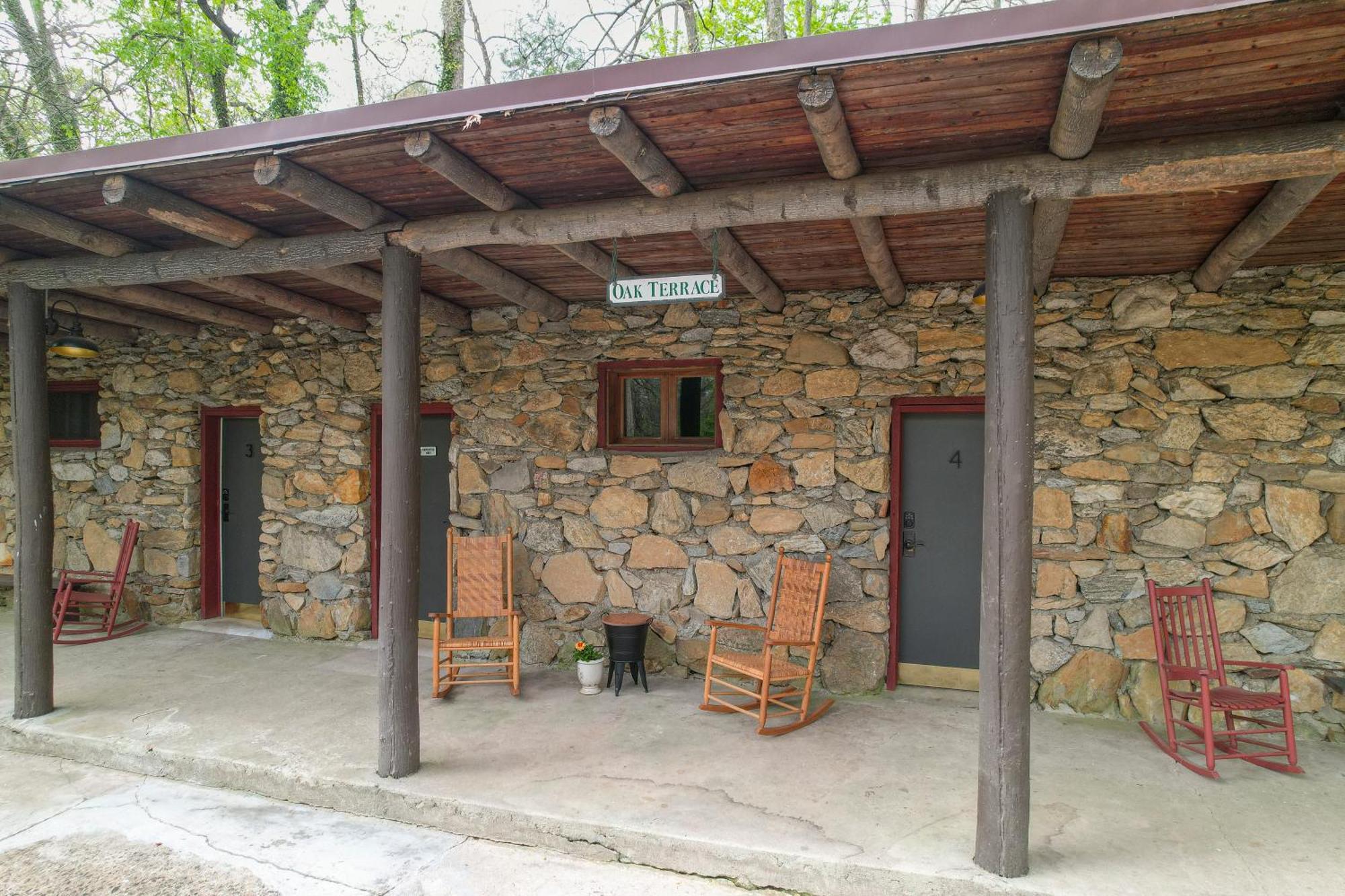 The Furry Lodge Double Ste 2&3 Waynesville Εξωτερικό φωτογραφία